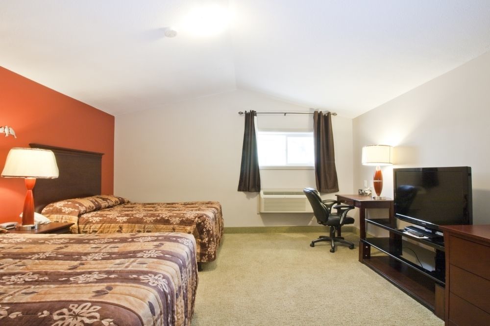 Travelodge By Wyndham Kindersley Bagian luar foto