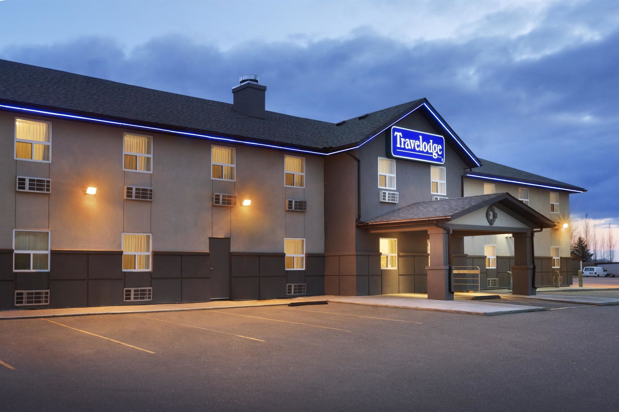 Travelodge By Wyndham Kindersley Bagian luar foto